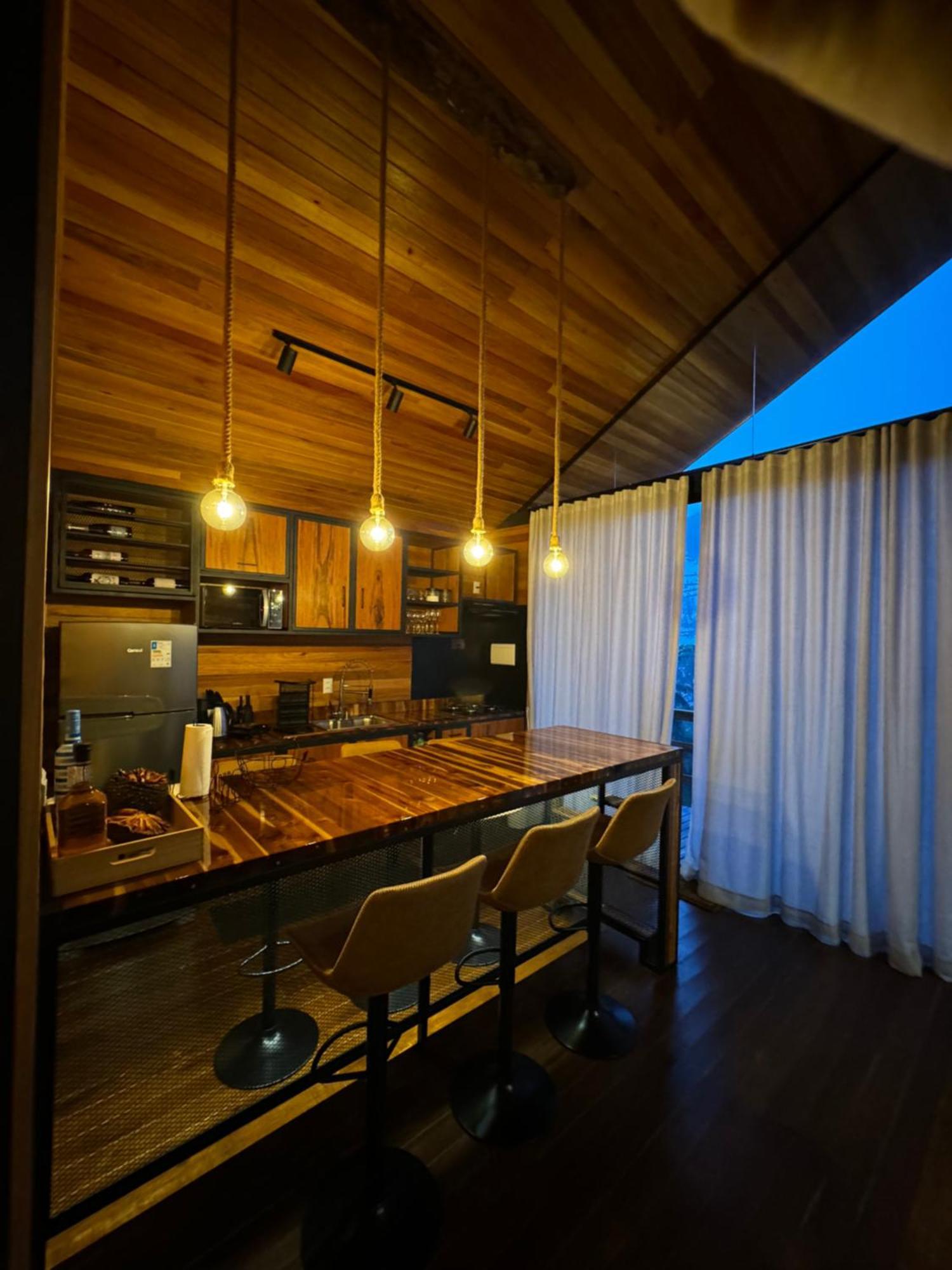 Ohana, Espacosa, Aconchegante E Completa Chalet